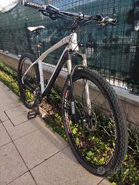 MTB Olympia CSLX 29 taglia L carbonio tutta XT