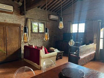 Suggestivo ex fienile vicinanze Follonica