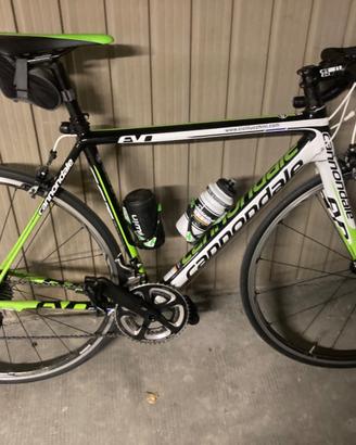 Bici cannondale super six evo