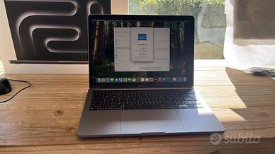 MacBook Pro 13 M2 RAM 8Gb SSD 256Gb Mai Utilizzat
