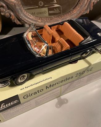Girato Mercedes 250 SE - Schuco - Germany - Auto l