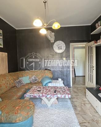 QUADRILOCALE SU PIÙ LIVELLI CON CORTILE ESCLUSIVO