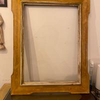 Antica cornice  fine del XVII e il XVIII secolo.