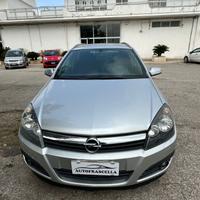 Opel Astra 1.6 16V Twinport 5 porte Cosmo