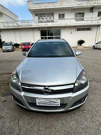 Opel Astra 1.6 16V Twinport 5 porte Cosmo