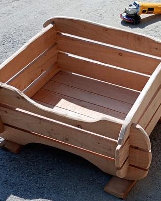 Cuccetta artigianale in legno di cedro