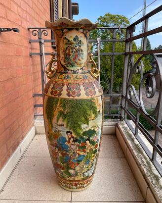 Vaso cinese raffigurante momenti vita quotidiana