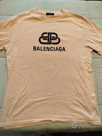 T-Shirt Balenciaga