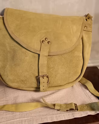 Borsa di Tolfa in pelle verde