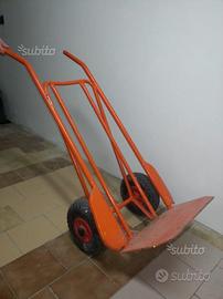 Carrello trasportatore