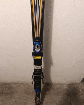 Sci Rossignol con attacchi Rossignol