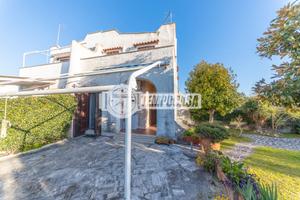 VILLA QUADRIFAMILIARE AMPIO GIARDINO