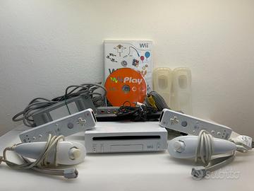 Nintendo Wii con tutti gli accessori + 1 gioco Wii