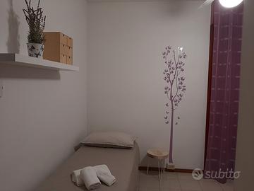Stanza vicino al centro e all'ospedale