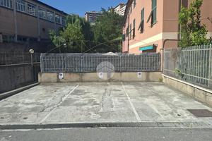 POSTO AUTO A GENOVA