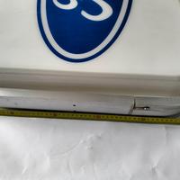 Insegna luminosa monofacciale perfettamente funzio