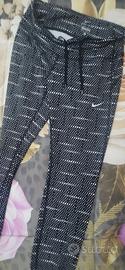 leggins sportivi nike