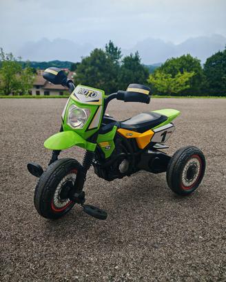 triciclo a pedali motocross 