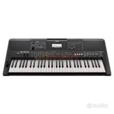 Tastiera Yamaha PSR e463 come nuova