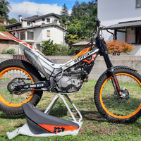 Montesa 4T Repsol trial