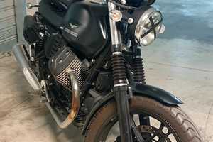 Moto Guzzi v7 stone II 2016