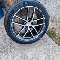 Cerchi e gomme termiche Porsche Macan