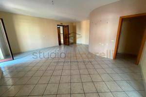 Appartamento In Condominio Signorile Zona Centrale