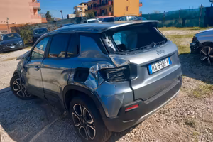 Jeep Avenger 1.2 Turbo 100 CV Summit sinistrato