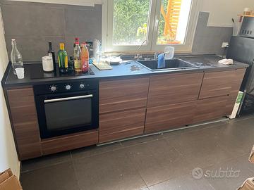 cucina con isola americana