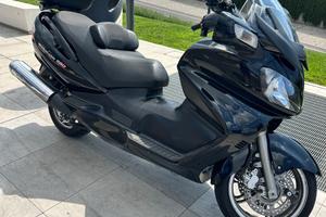 Suzuki Burgman 650 executive
