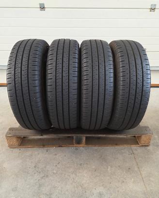 4 gomme Nexen 215 75 16 C 2025