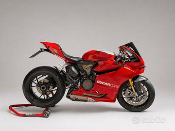 Ducati Panigale 1199 R -  firma Troy Bayliss