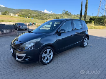 Renault Scenic Scénic X-Mod 1.5 dCi 110CV EDC Luxe