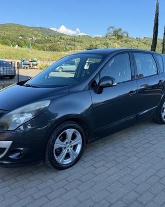 Renault Scenic Scénic X-Mod 1.5 dCi 110CV EDC Luxe