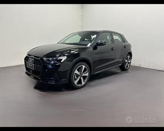 AUDI A1 ALLSTREET 30 TFSI IDENTITY CONTRAST N285