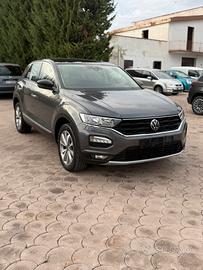 Volkswagen T-Roc 1.0 TSI Business BlueMotion Techn