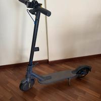 Monopattino elettrico Xiaomi Mi Electric Scooter 3