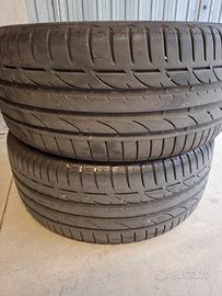  2 pneumatici 235/40 r 19 96Y