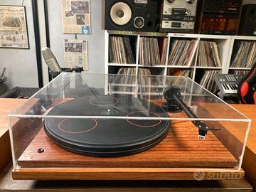 Giradischi Hand Made Braccio Pro-Ject