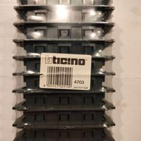 NUOVI 10 supporti bticino living 4703 ORIGINALI