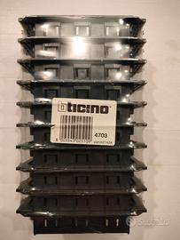 NUOVI 10 supporti bticino living 4703 ORIGINALI