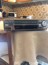Videoregistratore aiwA