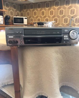 Videoregistratore aiwA