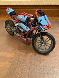 Moto lego 42036