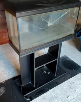 acquario con mobile 