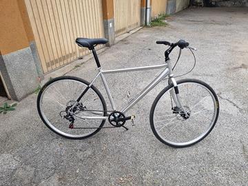 Bicicletta turismo/gravel freni a disco