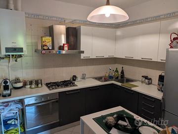 cucina completa con forno