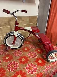 Vintage old Triciclo Radio Flyer