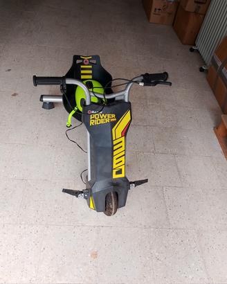 triciclo elettrico Razor Power Rider 360