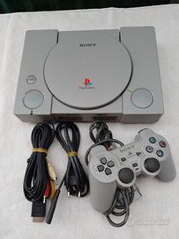 Console Playstation 1 con accessori